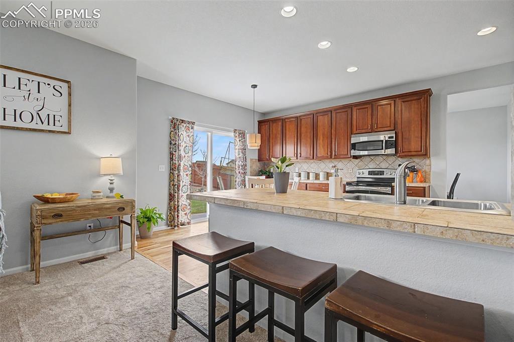 Image 8 of 49: Kitchen