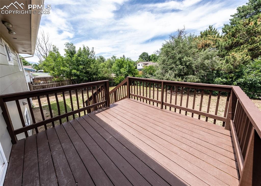 Image 14 of 43: Deck