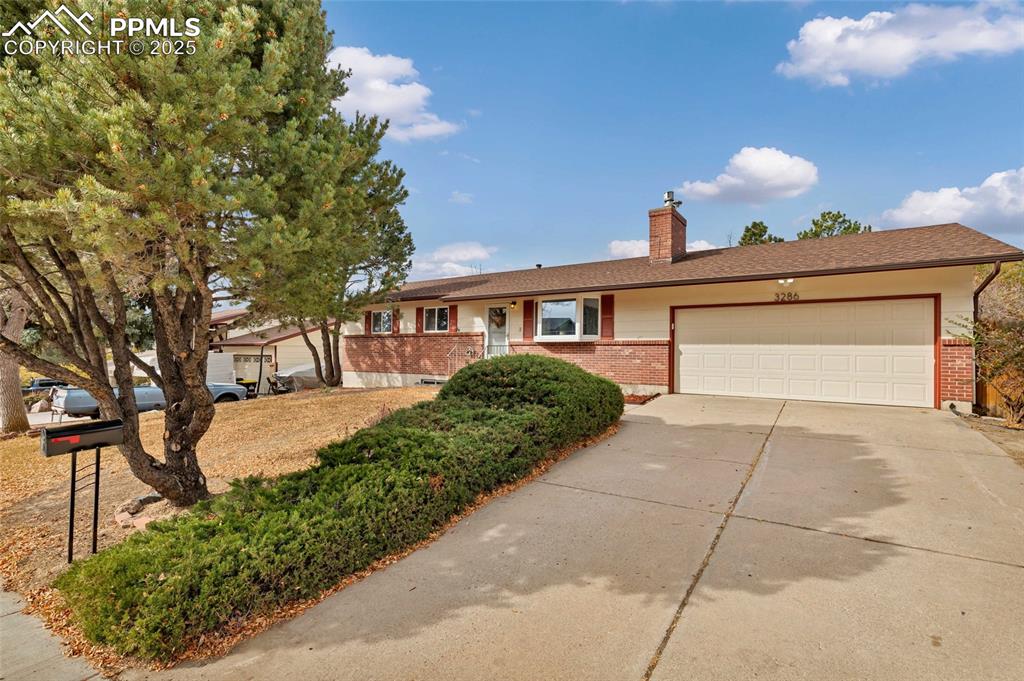 Image 2 of 22: Front of Structure