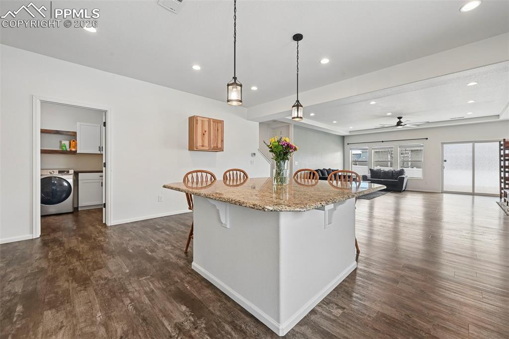 Image 10 of 32: Kitchen