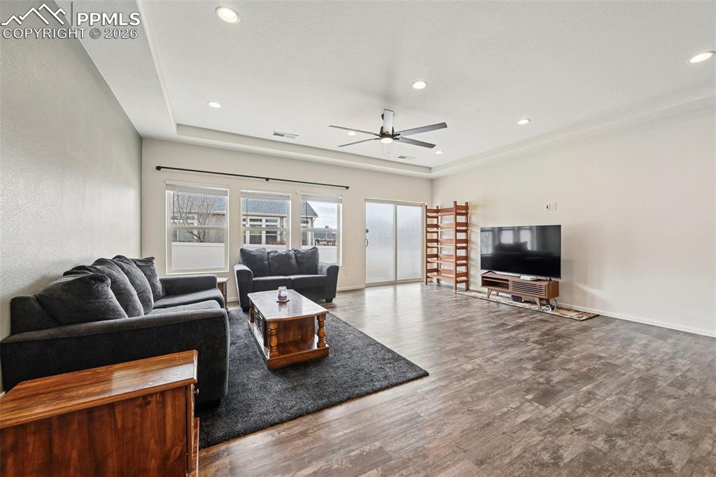 Image 14 of 32: Living Room