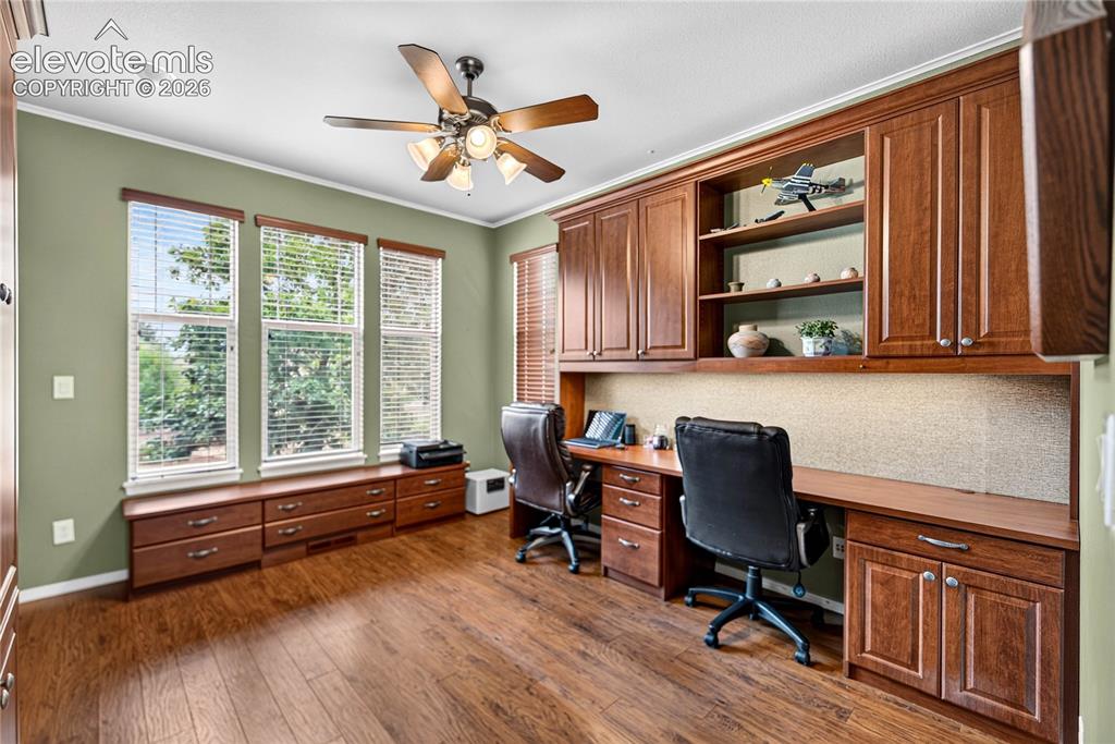 Image 11 of 47: Office