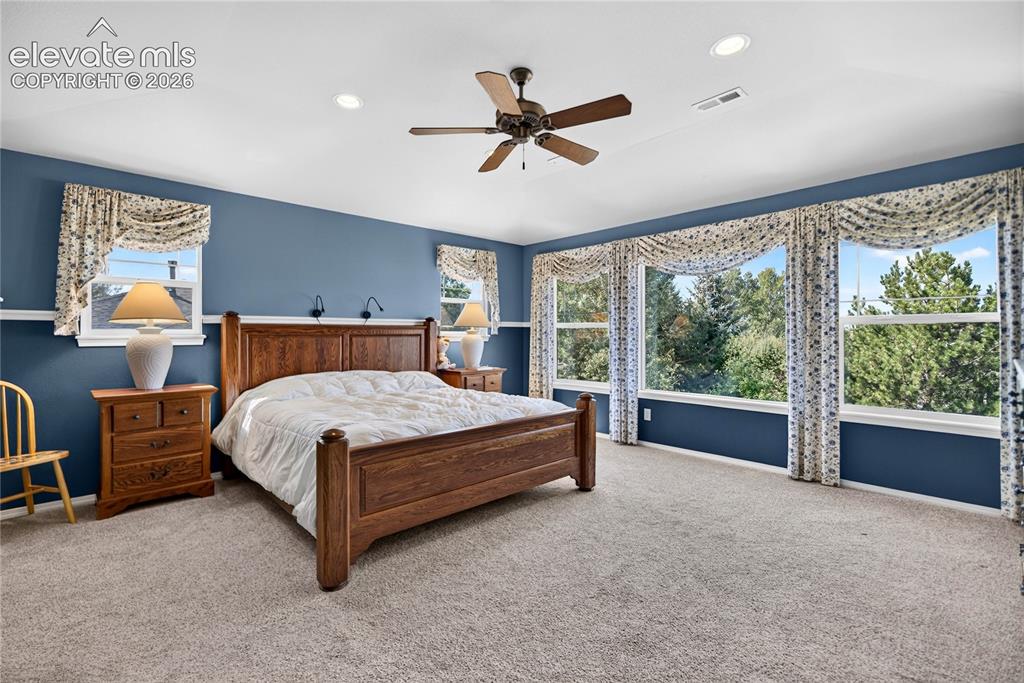 Image 20 of 47: Bedroom
