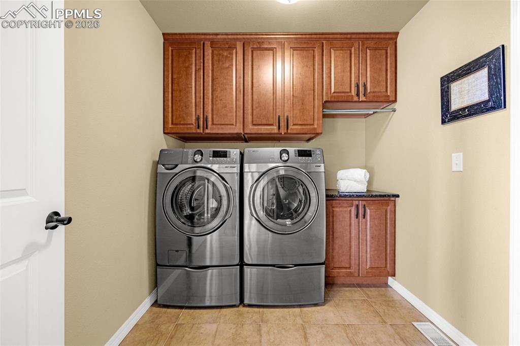 Image 17 of 48: Laundry