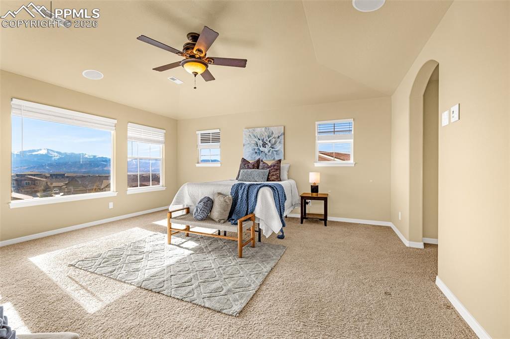 Image 24 of 48: Bedroom