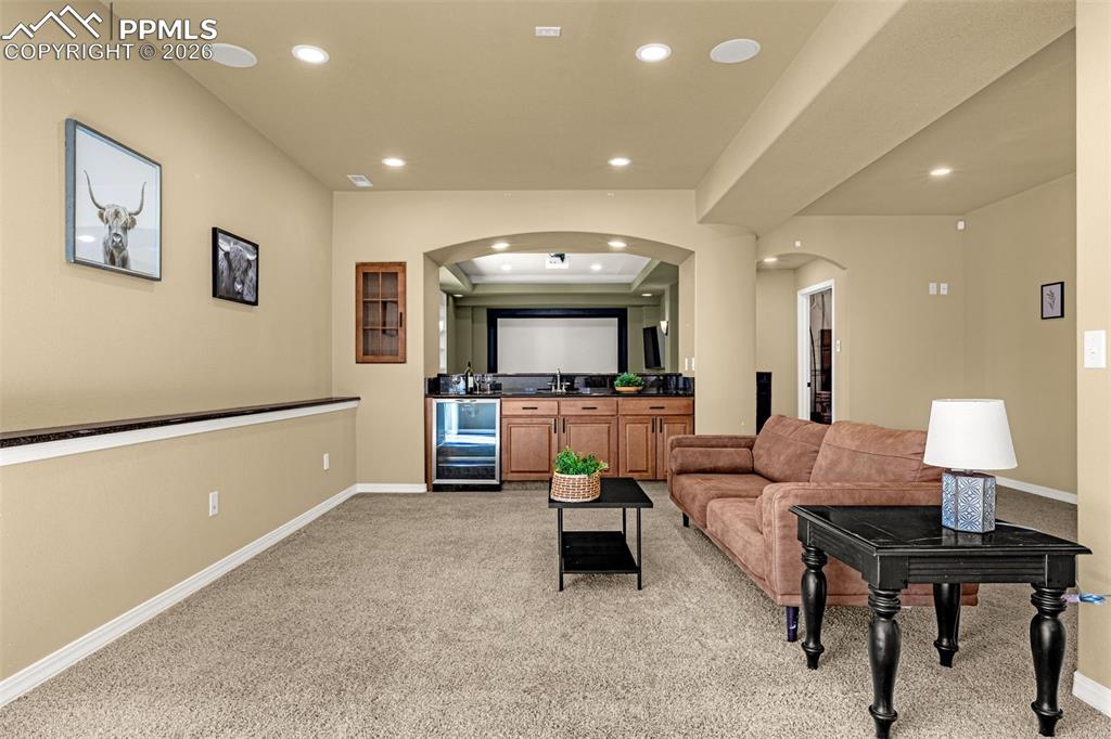 Image 33 of 48: Living Room