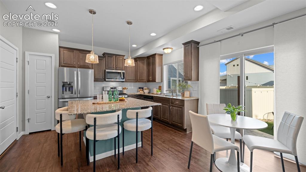 Image 13 of 39: Kitchen