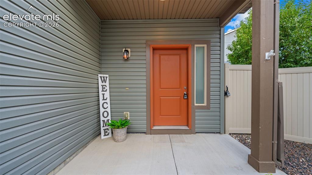 Image 8 of 39: Entry