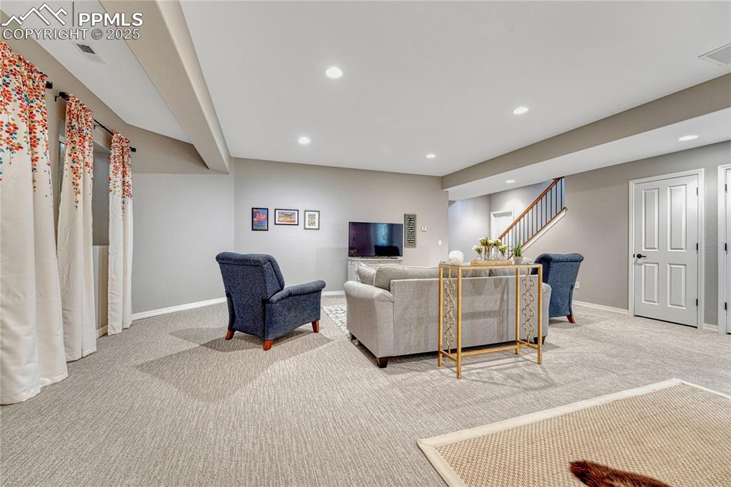 Image 30 of 50: Family Room