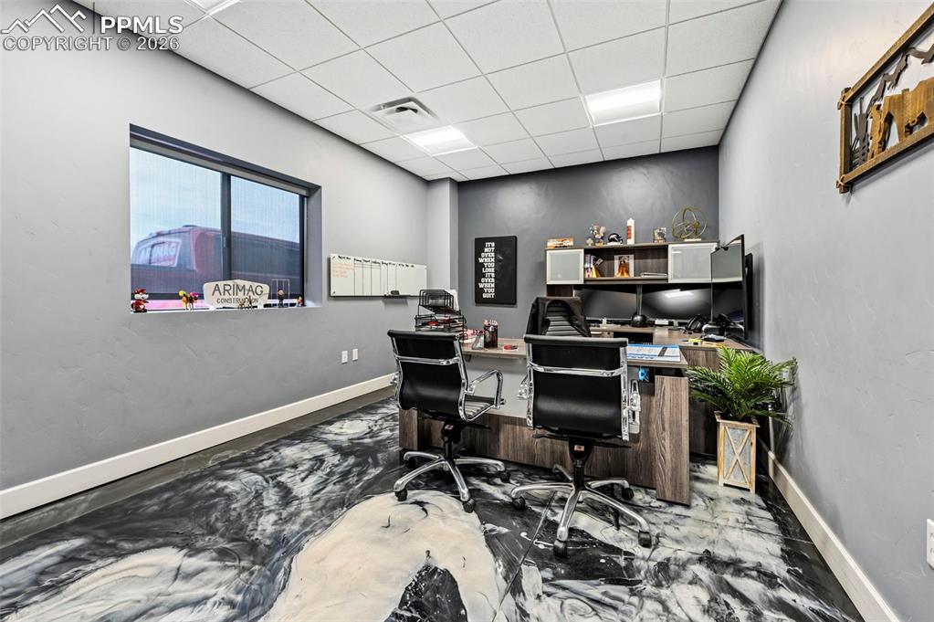 Image 16 of 38: Office