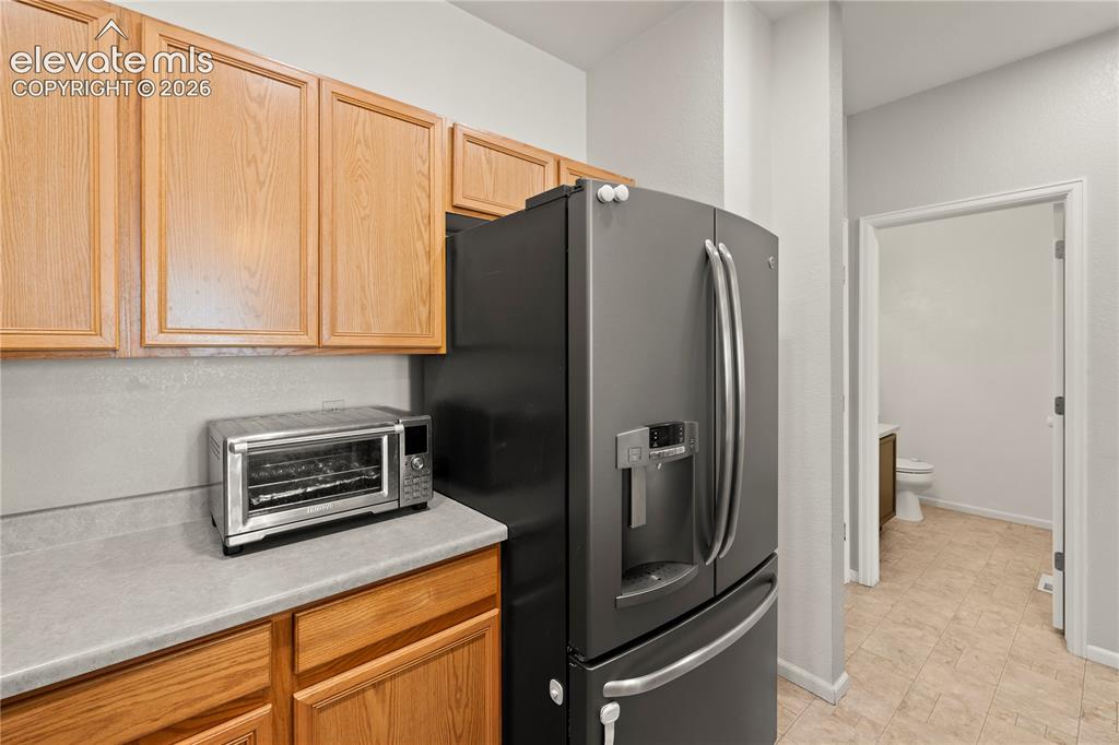 Image 15 of 42: Kitchen