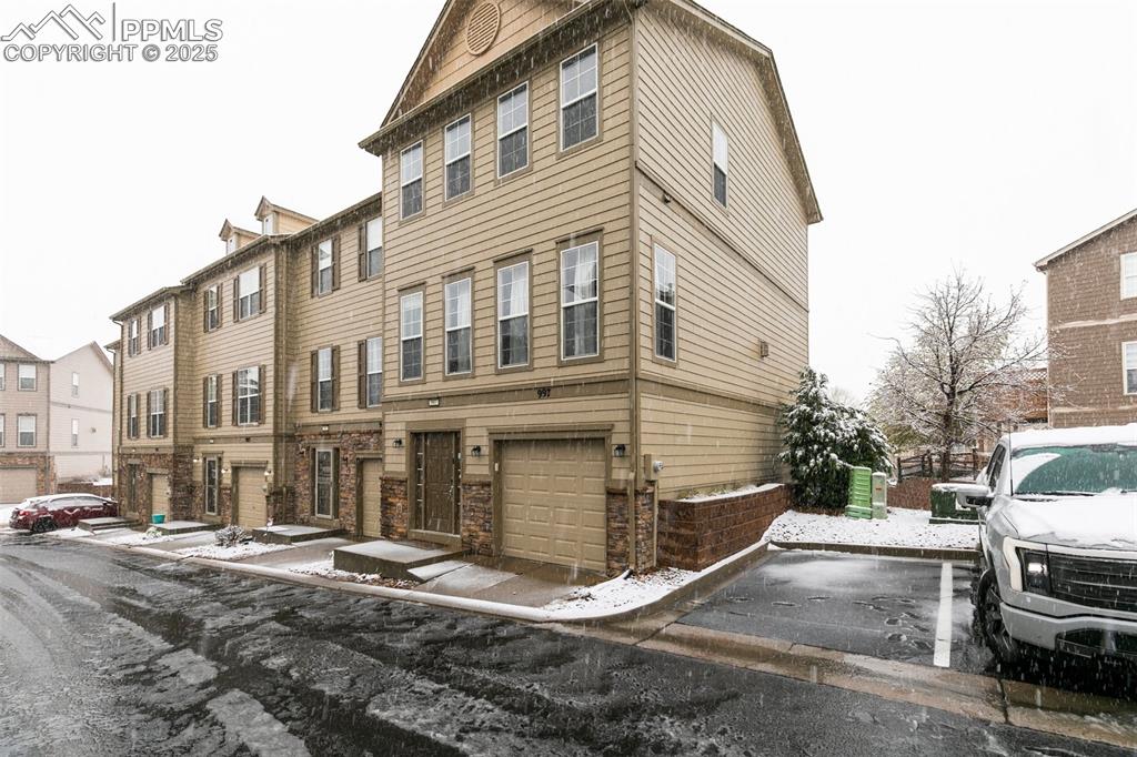Image 2 of 34: View of building exterior