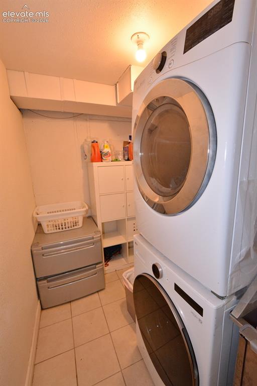 Image 21 of 24: Laundry