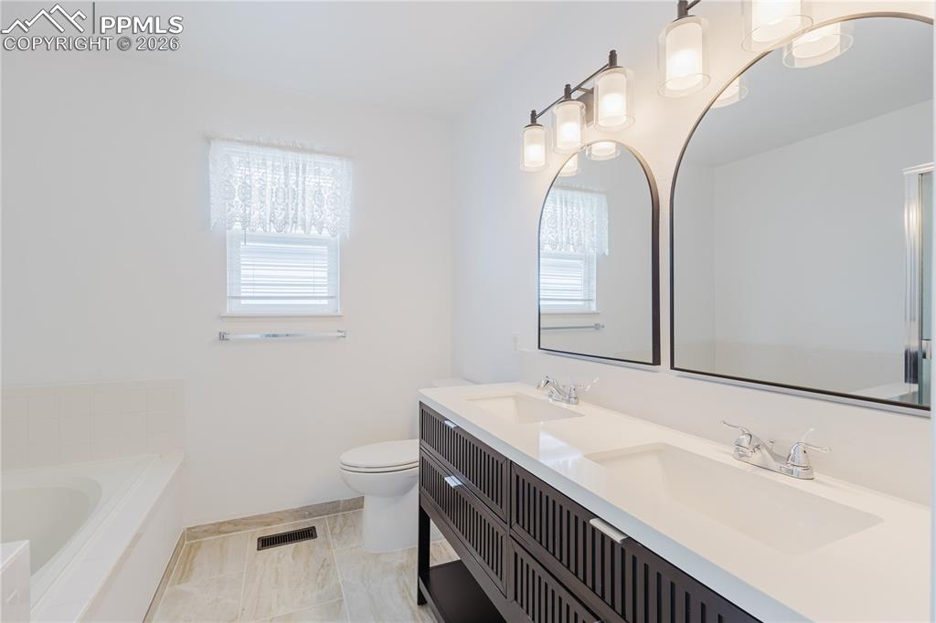 Image 6 of 42: Floor Plan