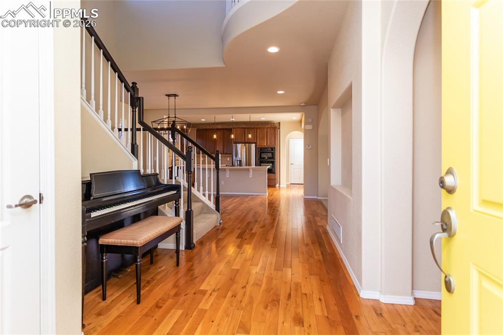 Image 2 of 50: Entry