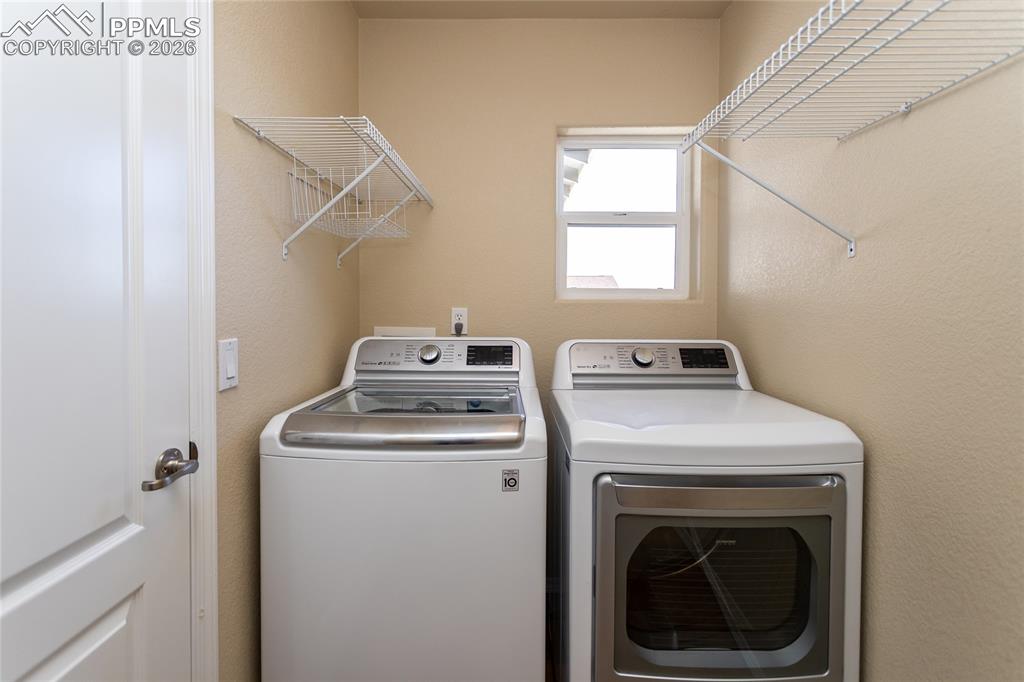 Image 44 of 50: Laundry