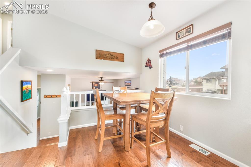 Image 10 of 50: Living Room