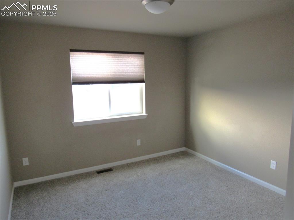 Image 17 of 25: Upper level