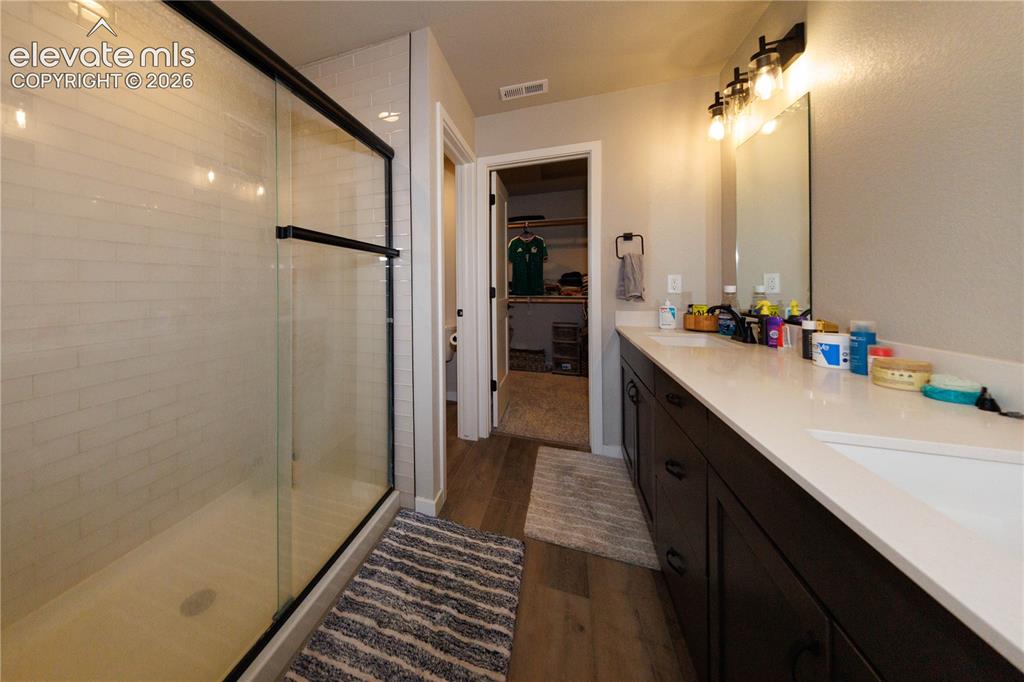 Image 15 of 27: Master Bathroom