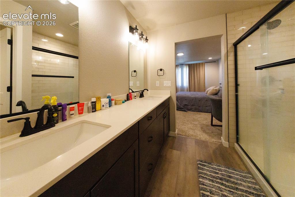 Image 16 of 27: Master Bathroom