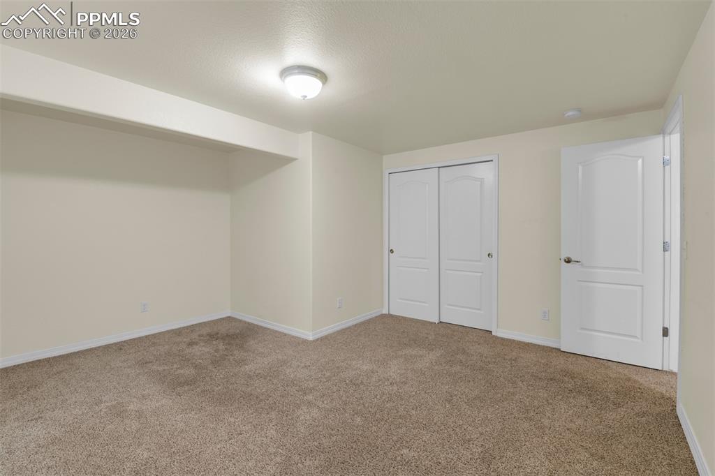 Image 31 of 49: Bedroom