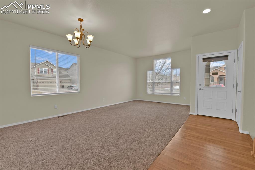 Image 5 of 49: Living/dining room combination