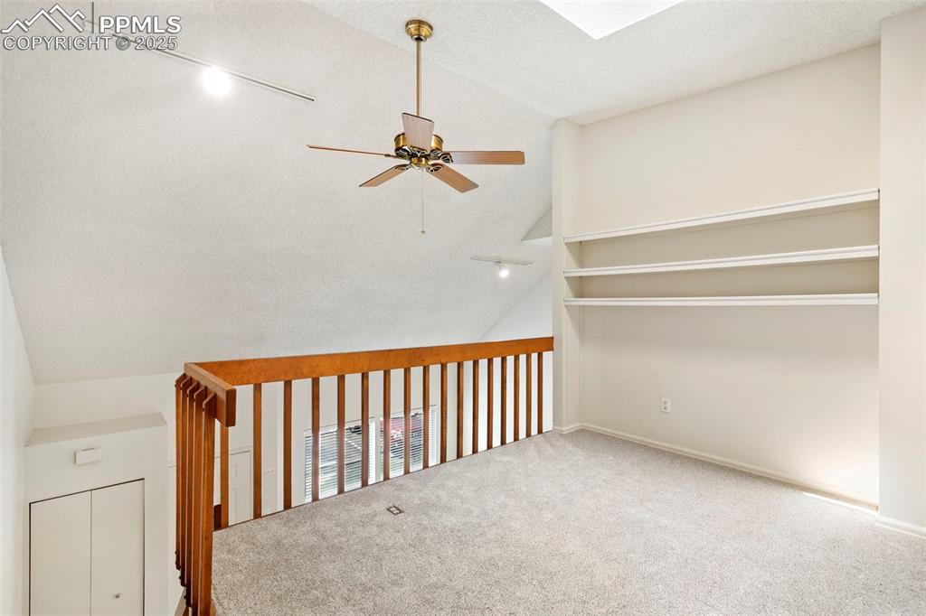 Image 14 of 19: Loft