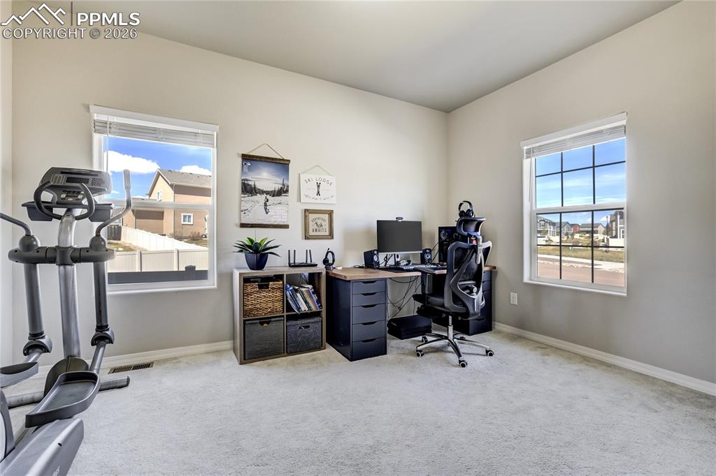 Image 13 of 49: Kitchen