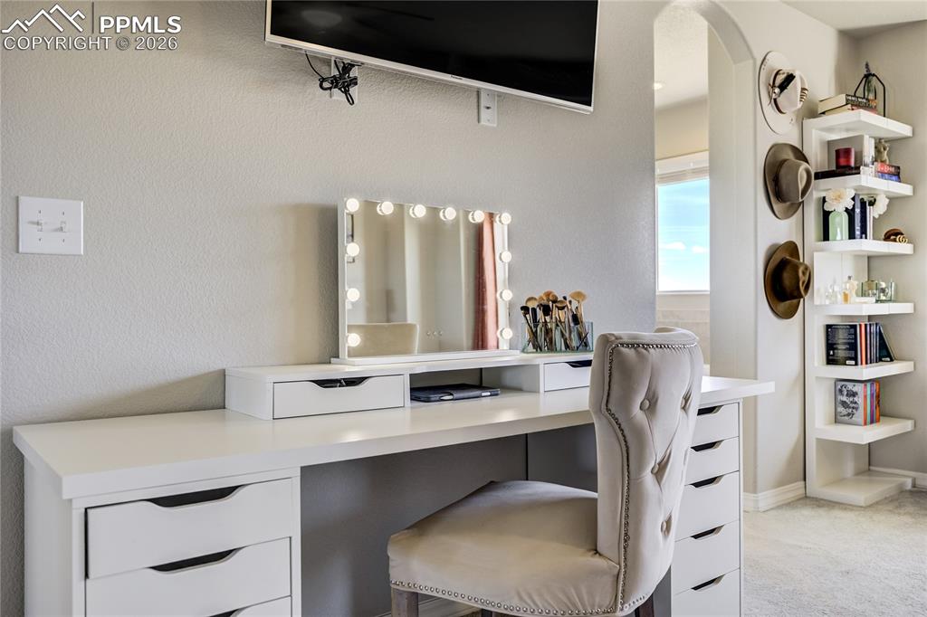 Image 22 of 49: Bedroom