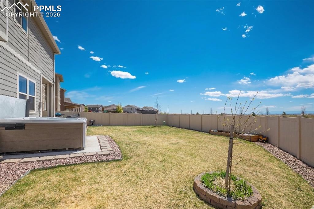 Image 42 of 49: Back of Structure