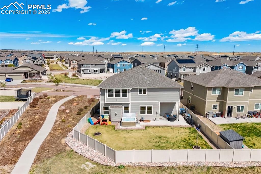 Image 43 of 49: Yard