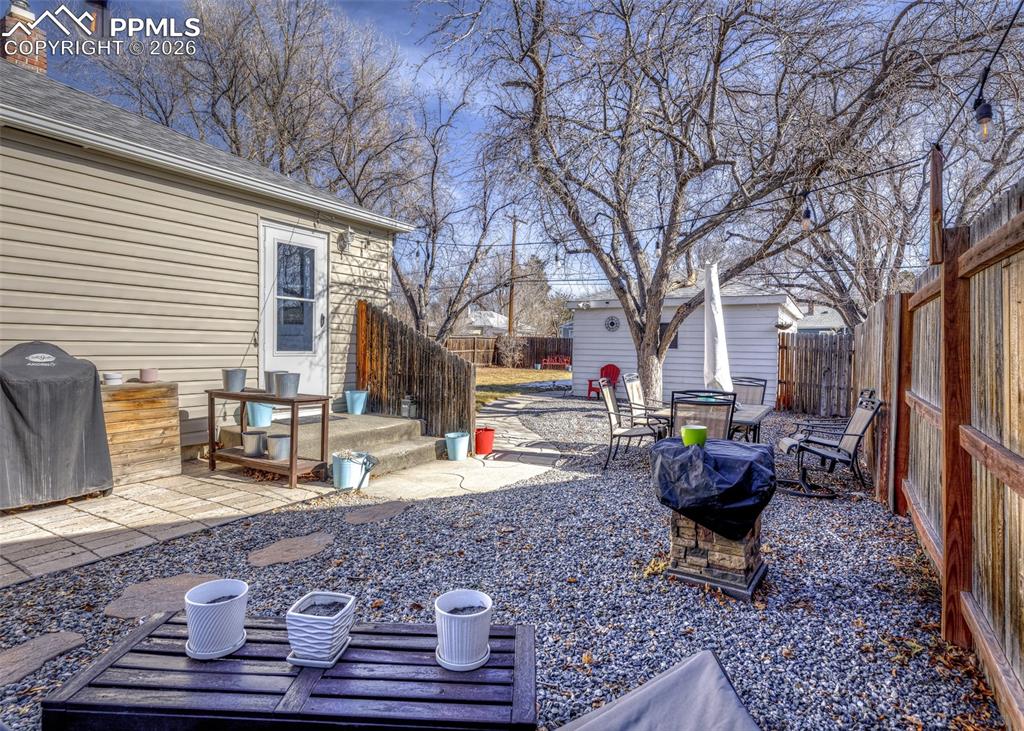 Image 4 of 25: Other