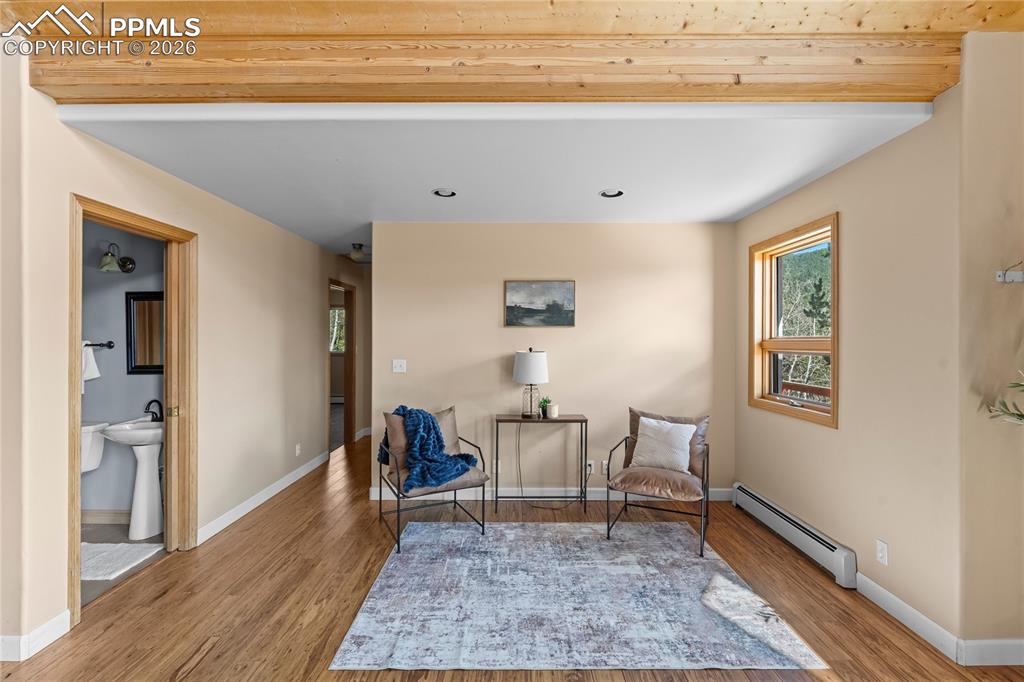 Image 11 of 37: Sitting Room