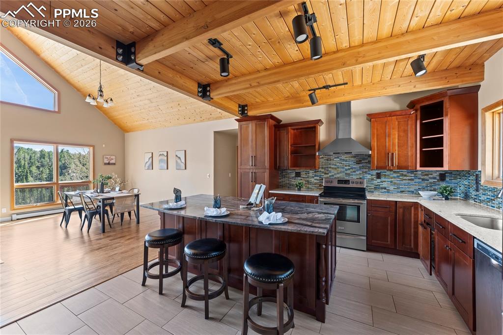 Image 6 of 37: Kitchen