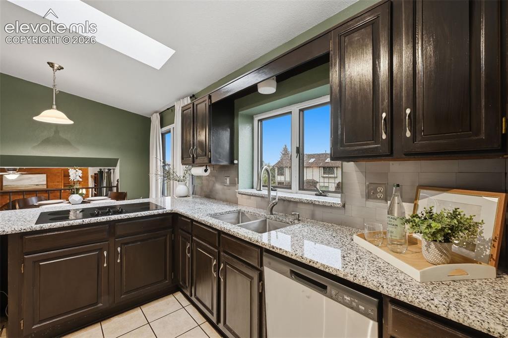 Image 12 of 41: Kitchen