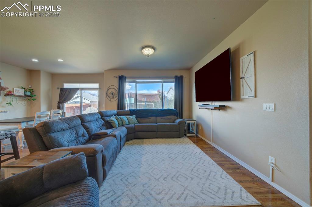 Image 3 of 23: Living Room