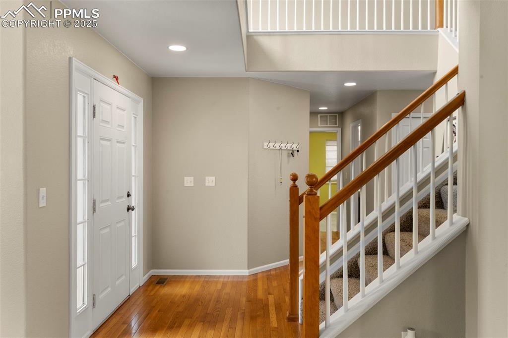 Image 6 of 38: Entry