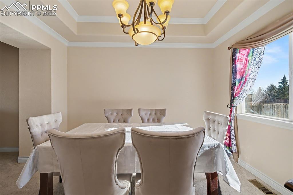 Image 14 of 49: Dining Room
