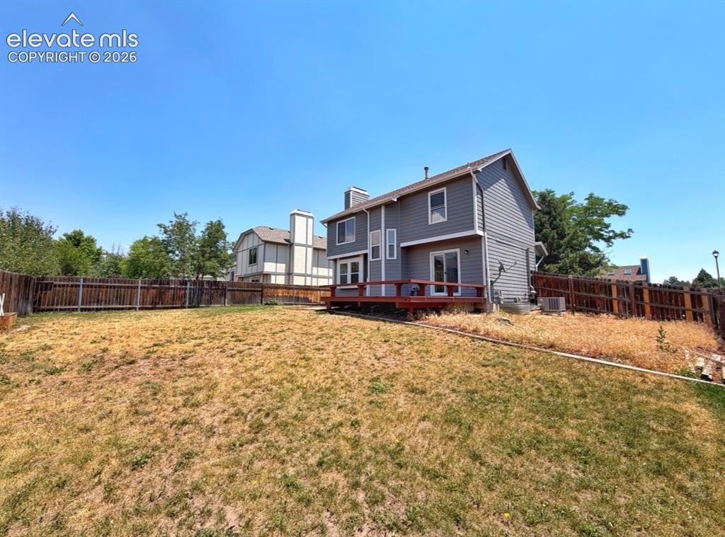 Image 18 of 21: Back of Structure