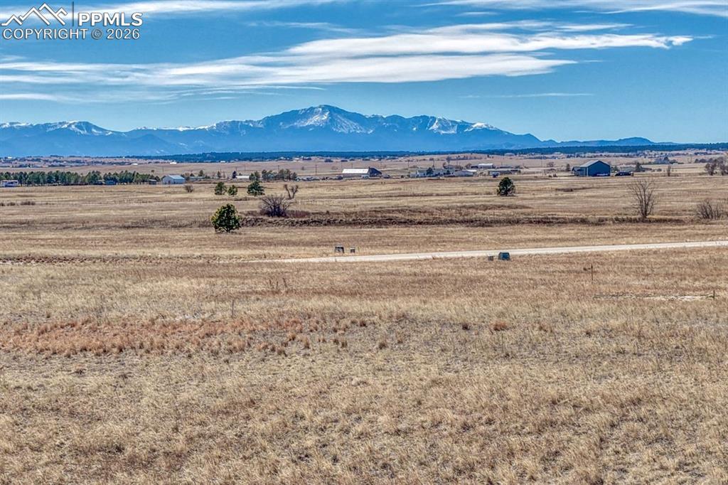 Image 15 of 20: View