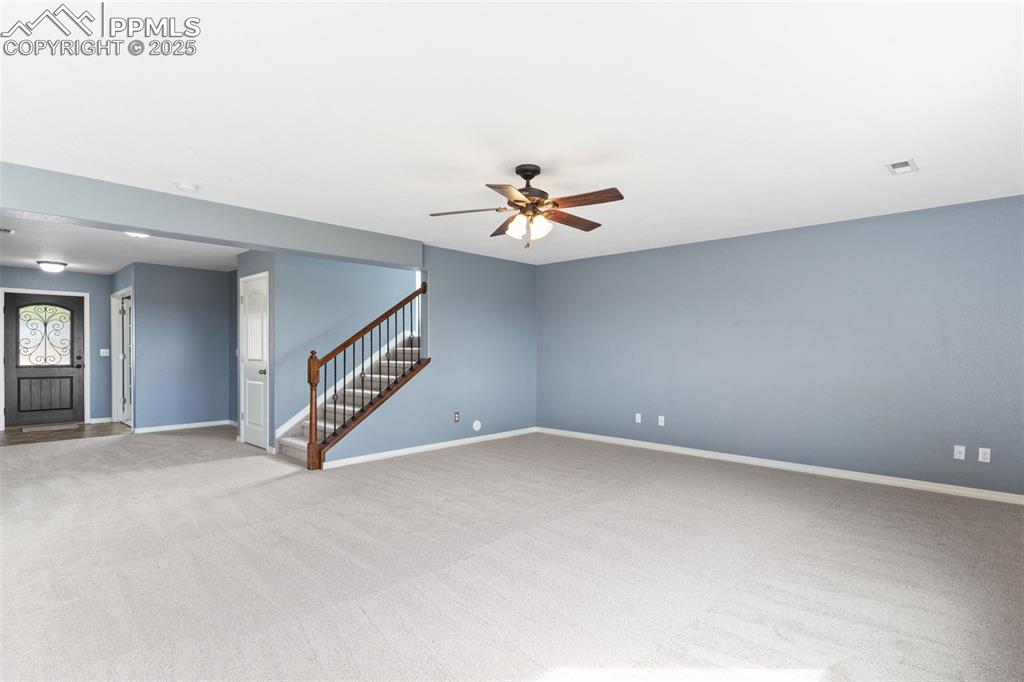 Image 17 of 33: Living Room