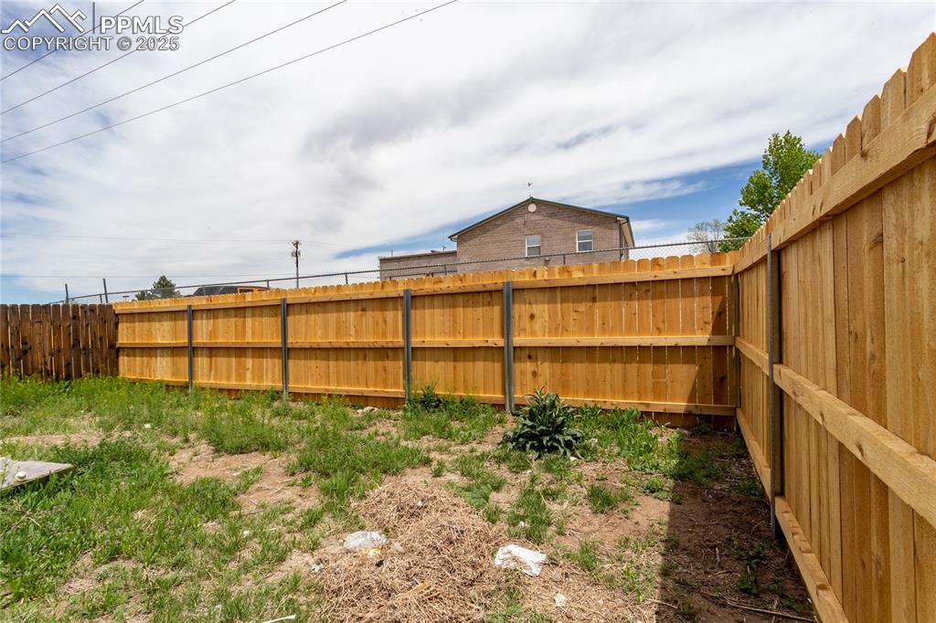 Image 26 of 27: 35 X 21 feet yard