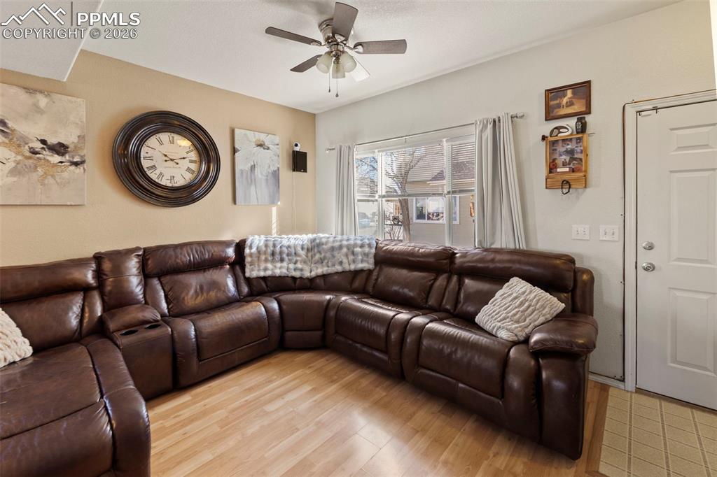 Image 4 of 34: Living Room