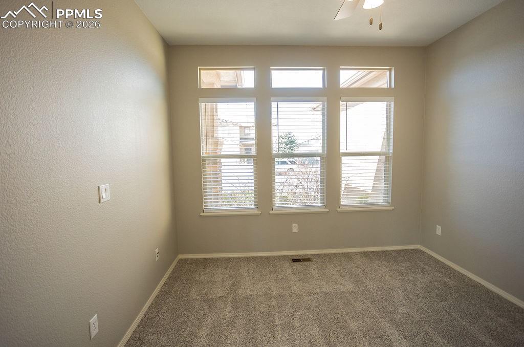 Image 29 of 49: Office