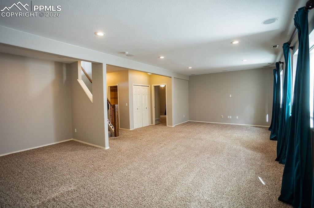 Image 33 of 49: Family Room