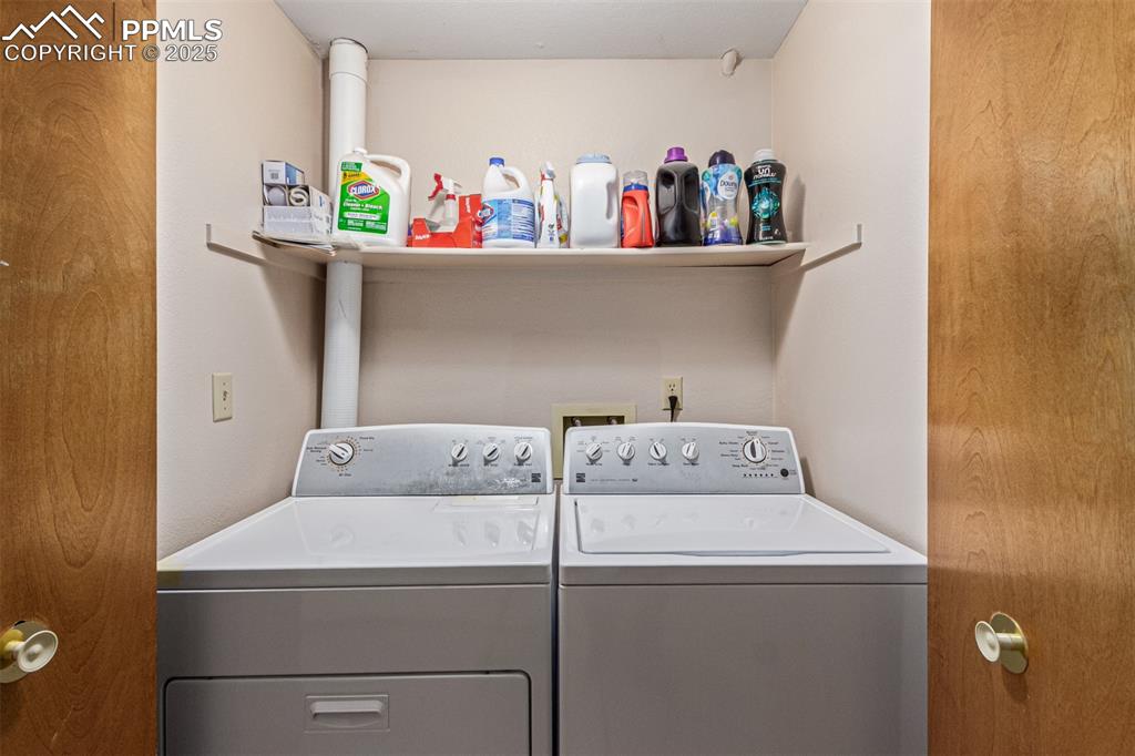 Image 39 of 46: Laundry