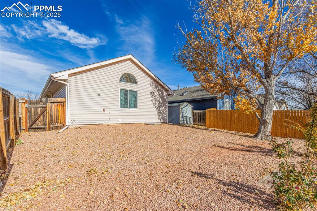 Image 44 of 46: Back of Structure