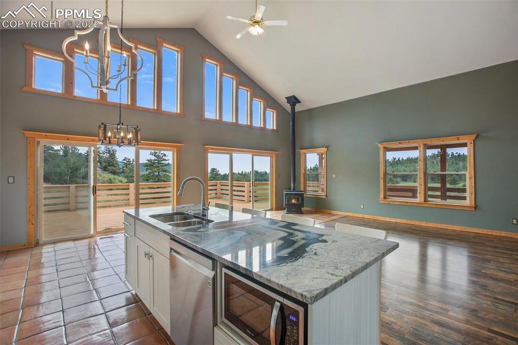 Listing 5609592, Image 10 of 49
