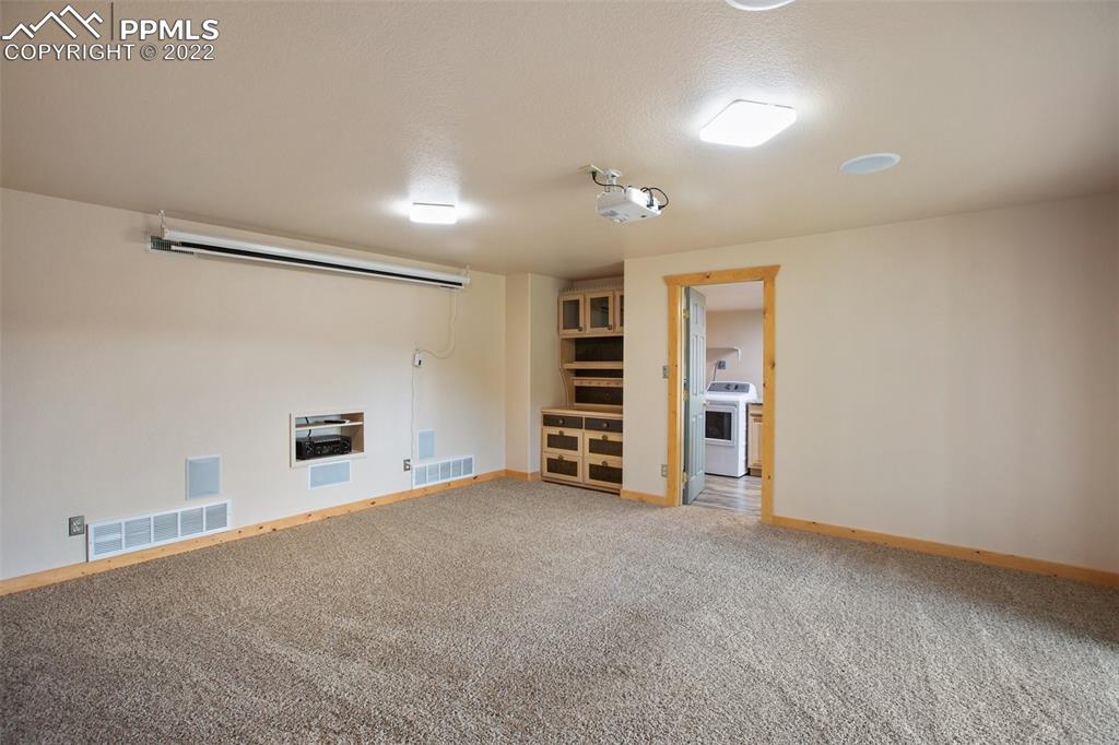 Listing 5609592, Image 20 of 49