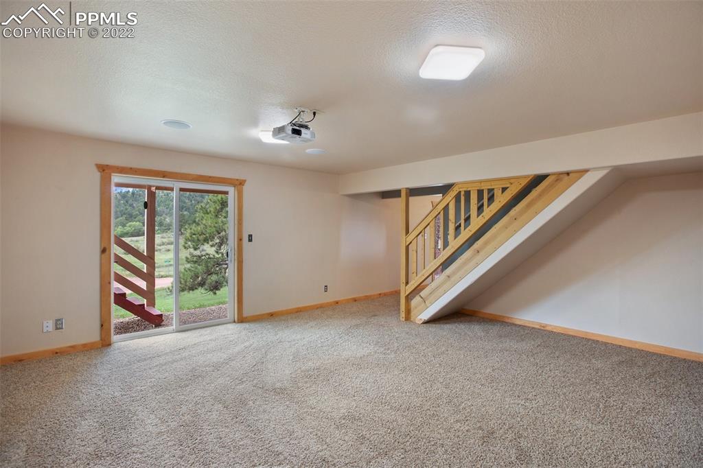 Listing 5609592, Image 23 of 49